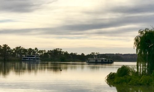 Murray River Houseboat Adventure. South Australia