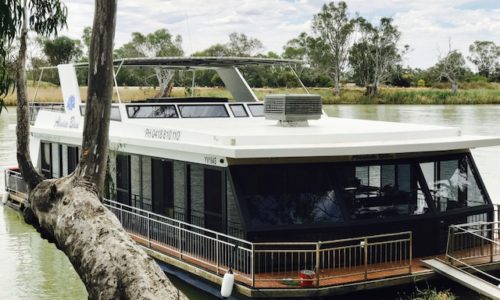 Murray River Houseboat Adventure. South Australia